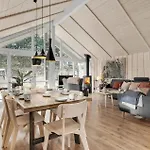 別荘 Three-bedroom In