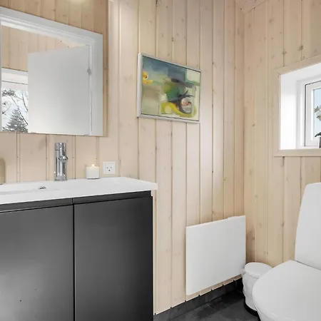 Three-bedroom In * Knebel