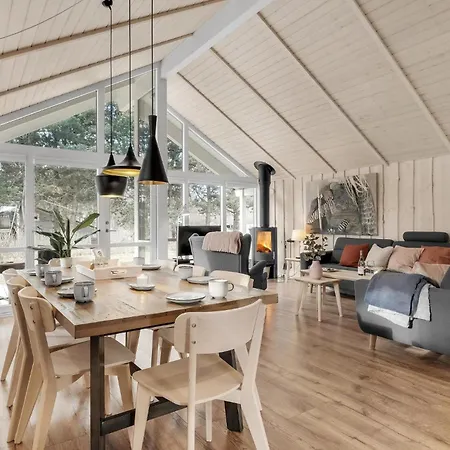 Дом отдыха Three-bedroom In