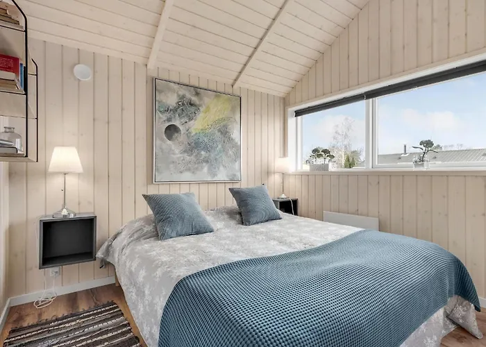 度假居 Three-bedroom In 克内贝尔